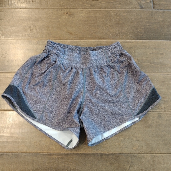 lululemon athletica Pants - LULULEMON Women's EEUC Hotty Hot gray 3" shorts, size 4 Tall